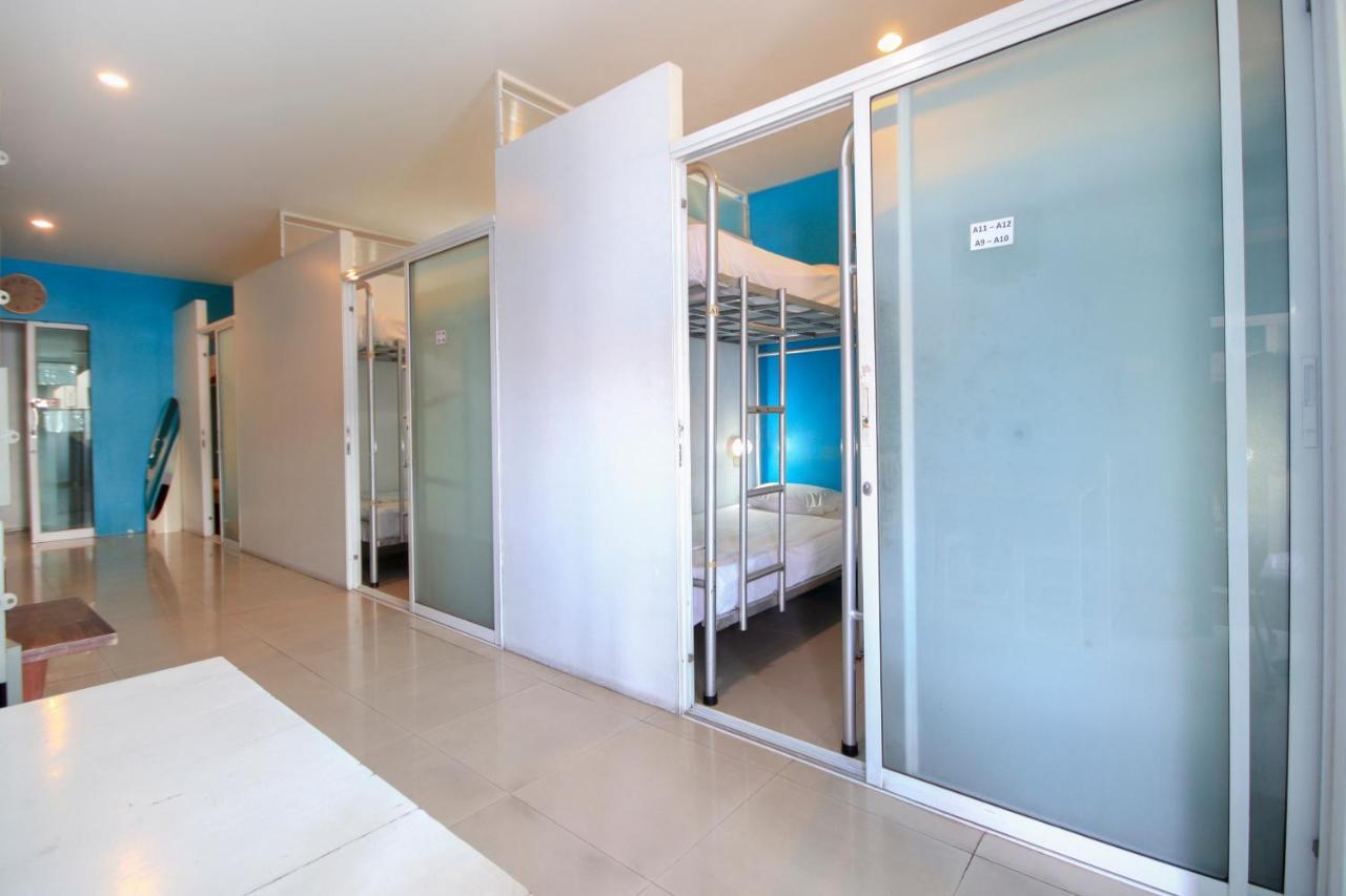 Oyo 1054 Phuket Backpacker Hostel Esterno foto