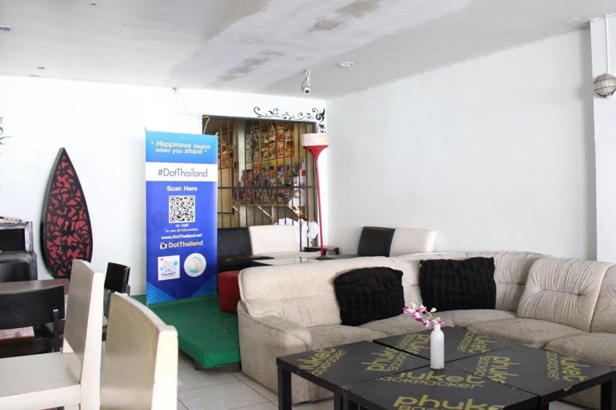 Oyo 1054 Phuket Backpacker Hostel Esterno foto
